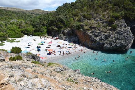 CALA BIANCA SPIAGGIA .